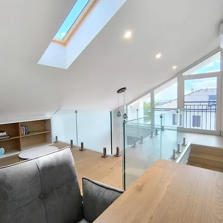 Blackbird Boutique *